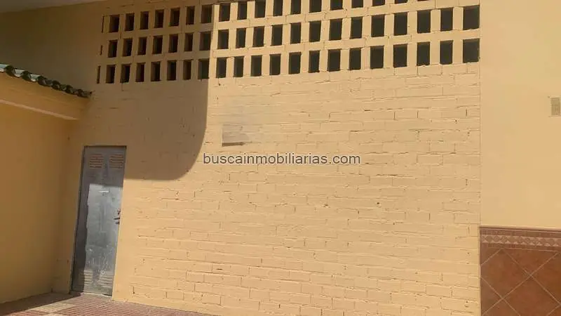 Local Comercial en Venta Los Torreblanca Baja Fuengirola