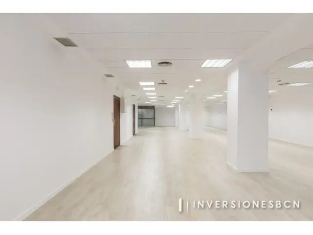 Oficina en Alquiler Sant Antoni Barcelona 243m2 Reformada