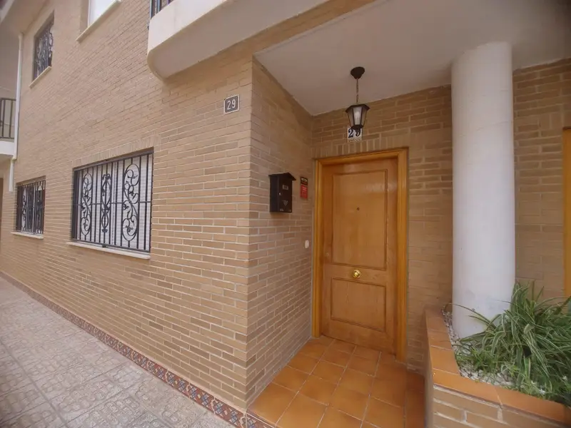 Bungalow con Terraza y Garaje en San Vicente del Raspeig
