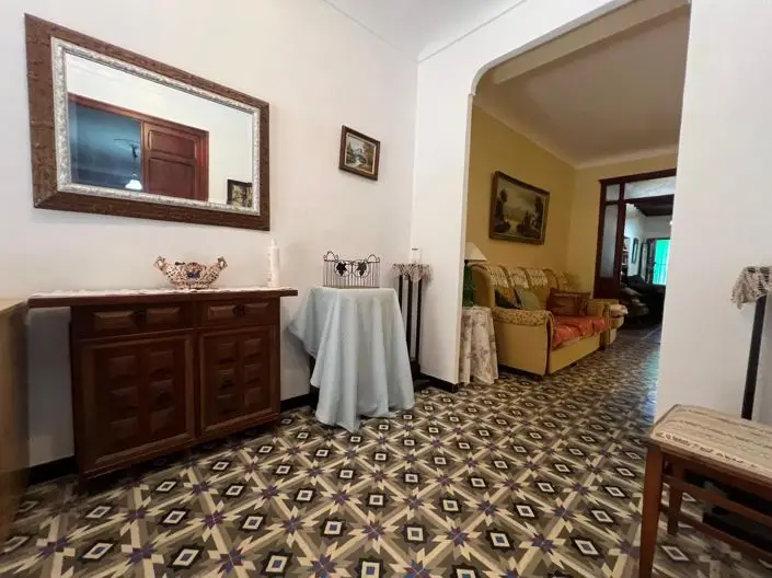 Casa de Pueblo de 5 Dormitorios en Venta cerca de Pinoso