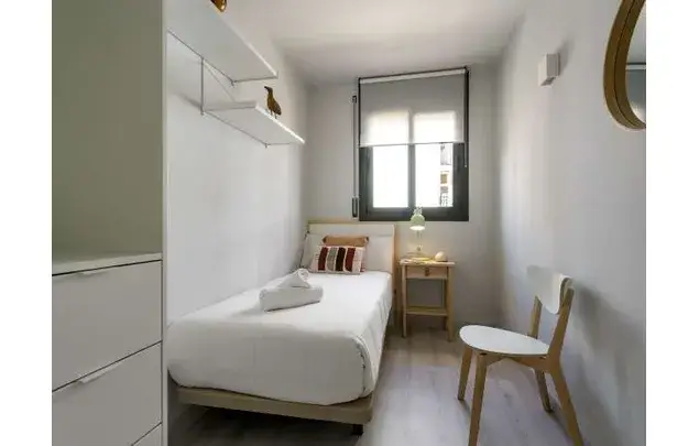 Apartamento 2 Dormitorios Collblanc Barcelona Amueblado
