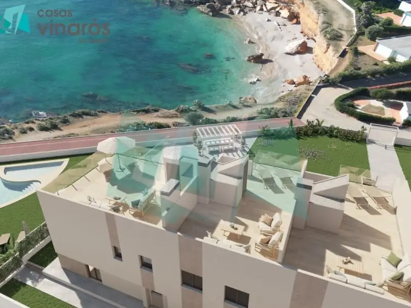 Apartamentos de Lujo en Vinar	òs: Primera Línea de Mar