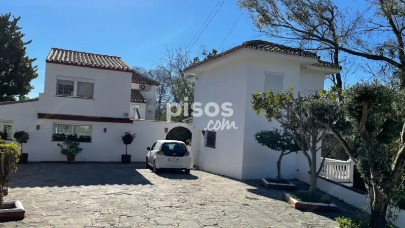 Chalet en venta en Benalmádena Pueblo