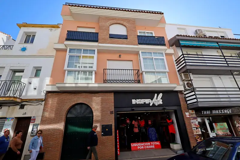 Venta Local Comercial Reformado Torremolinos Centro