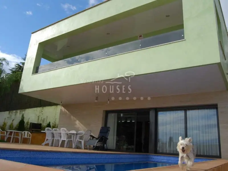 Villa en Blanes con Piscina y Vistas al Mar - Cerca de la Playa