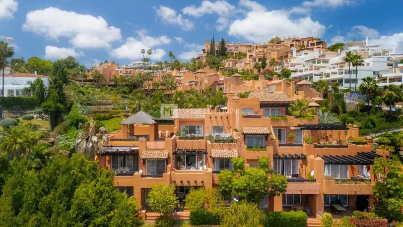 4 Cuarto Dúplex en venta Nueva Andalucía Málaga