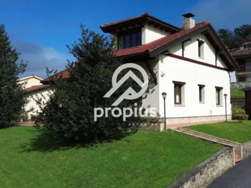 Chalet en Ribadesella Asturias con jardin y barbacoa