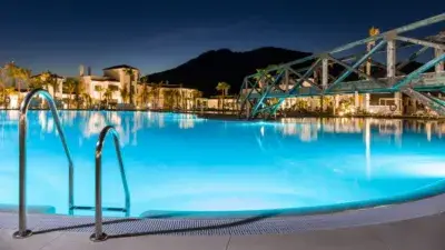Apartamentos en Venta Altos Estepona Lujo