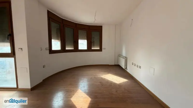 Apartamento en Albacete Centro: 3 Dormitorios, 2 Baños, A Estrenar