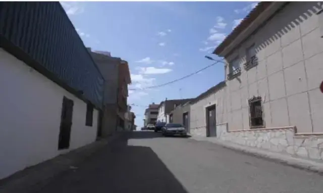 Piso en venta en Calle Clflor Villarrobledo