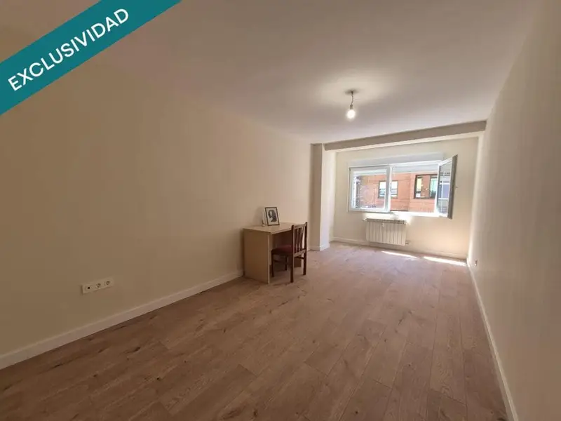 Apartamento en venta en León ciudad: 4 habitaciones, 2 baños, garaje y terraza