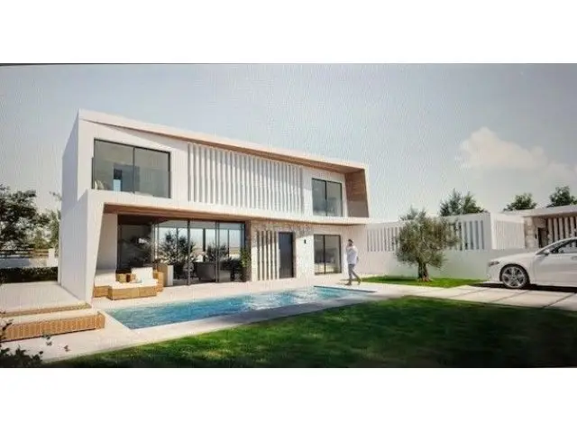 Chalet en Venta Torrevieja 230m2 3 Dormitorios Piscina Privada