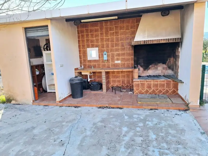 Casa en Caudete con Piscina y Terraza