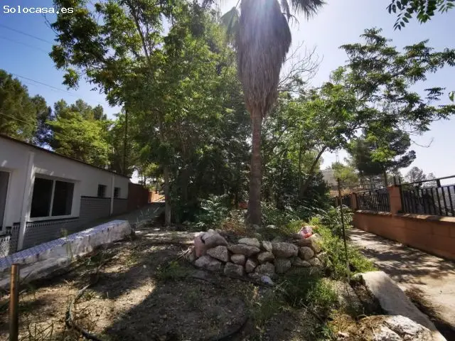 Casa Cueva Con Terreno De 9 Áreas En Terque
