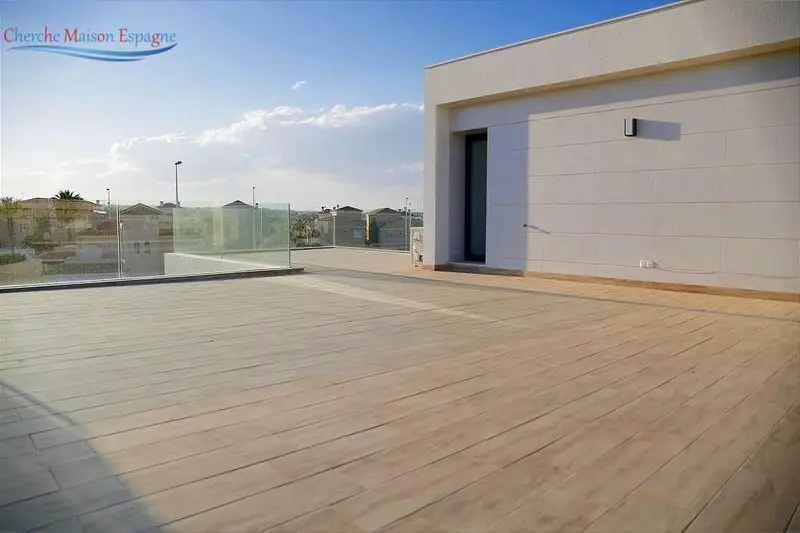 Villa en Venta Campoamor 3 Dormitorios Lujo