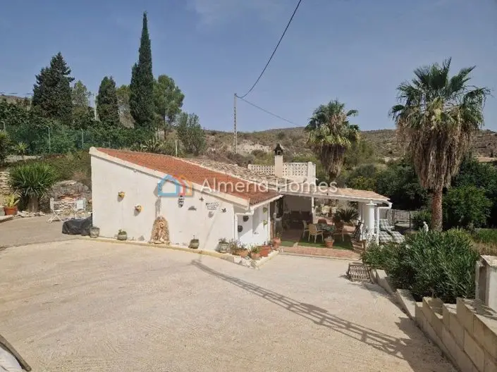 Villa de 2 Dormitorios en Venta en Cantoria