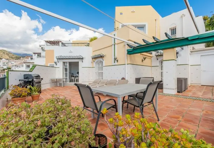 Apartamento 3 Dormitorios Burriana Nerja
