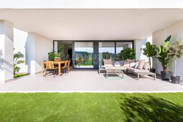 Apartamentos en Venta Estepona: Diseño Contemporáneo Cerca de la Playa