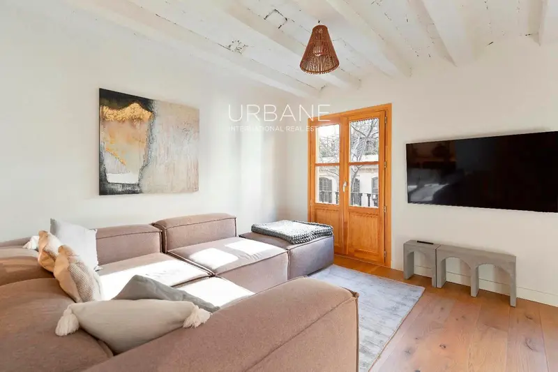 Apartamento 2 habitaciones Eixample Barcelona cerca Arc Triomf