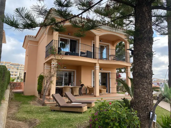 Villa 5 Dormitorios Riviera del Sol Cerca Playa