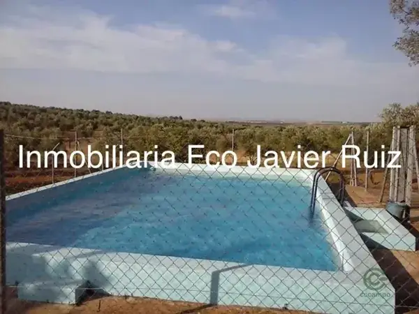 Cortijo con Piscina en Gallopito Cerca de Villafranca