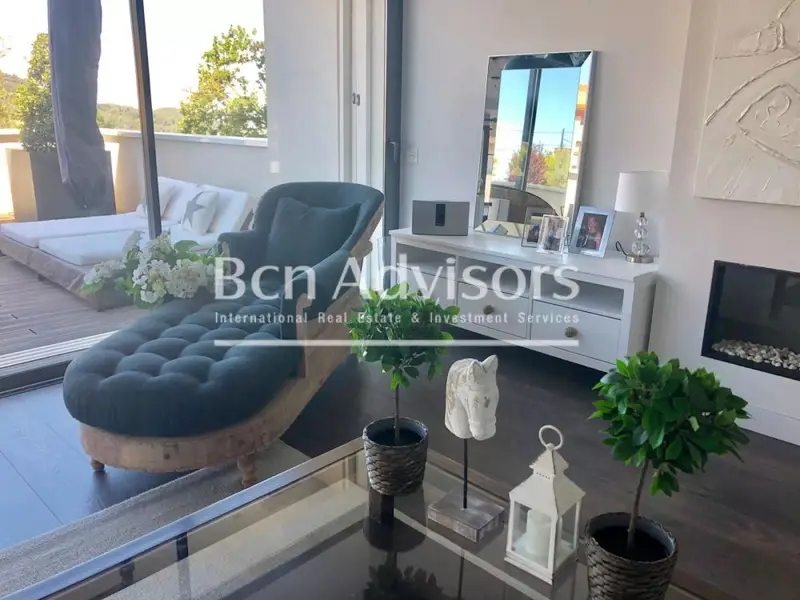 Lujo en Vallvidrera 650m2 Piscina Vistas Barcelona Montserrat