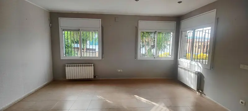 Venta Casa con Calefaccion en Piera