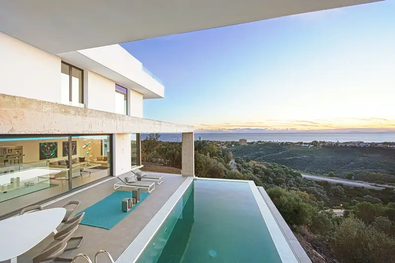 Villa de Lujo en Marbella con Vistas al Mar