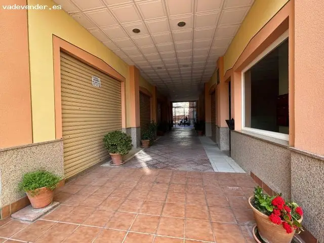 Piso en Maracena Cerca del Metro 3 Dormitorios 2 Baños