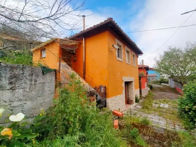Casa de Pueblo en San Esteban de Pravia Asturias reformada cerca de la playa