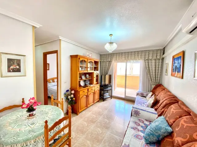 Atico en Torrevieja 2 Dormitorios 74 5m2 con Garaje y Piscina