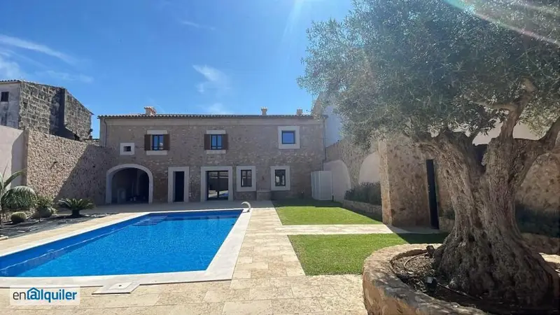 Casa en Sa Pobla con Piscina y 5 Habitaciones