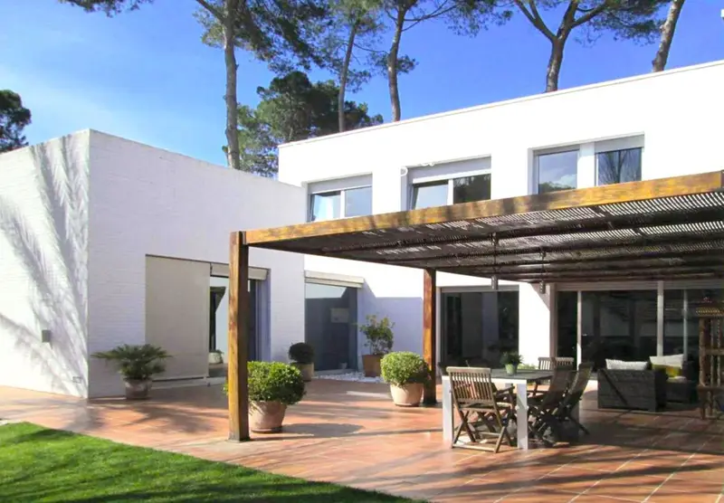Casa en Valldoreix con Piscina y Jardin 1075m2
