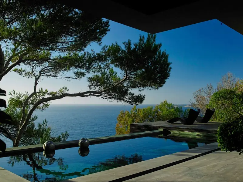 Villa de Lujo en Cala Molí Ibiza con Vistas al Mar