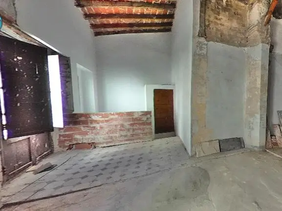 Casa Adosada para Reformar en Zona Céntrica
