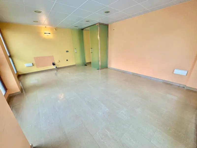 Oficina en Alquiler Beniel 100m2 Reformada