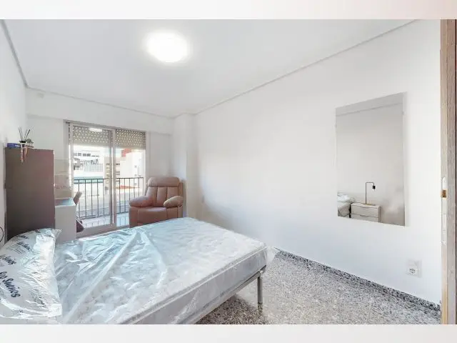 Habitacion amueblada en Torrente con gastos incluidos