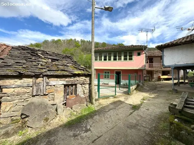Casa Rural en Castañedo Asturias con Huerta y Almacén
