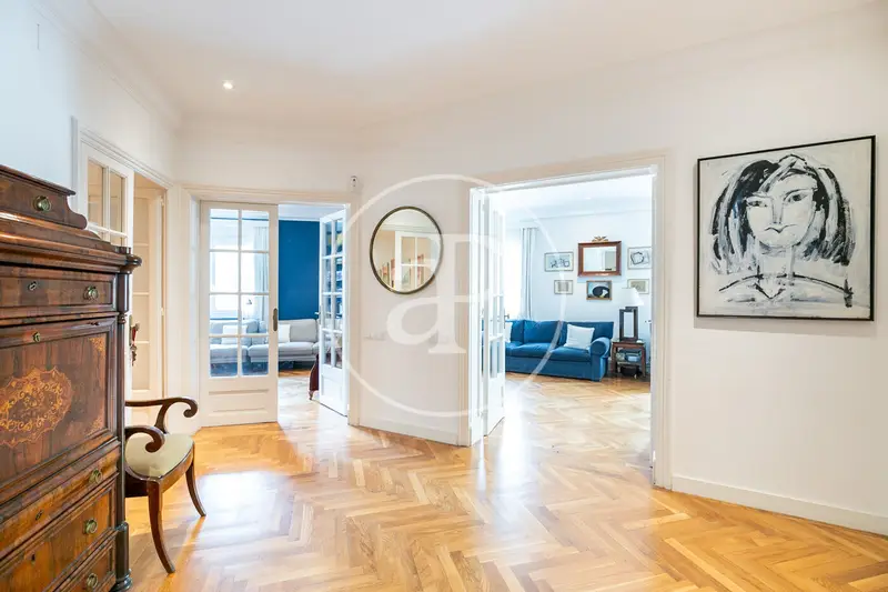 Piso en venta en Balmes con Plaza Kennedy 312m²