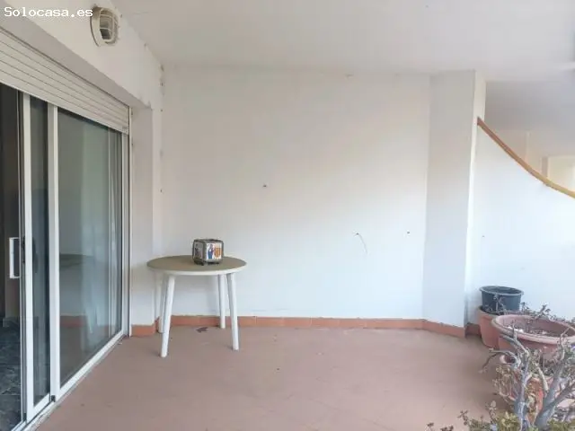 Amplio Piso De 3 Hab Y 2 Terrazas Bien Situado En La Villa