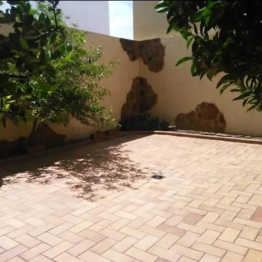 Casa en Venta Centro Puerto Real con Garaje y Patio