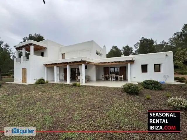 Casa rural con piscina en San Antonio Ibiza ideal familias y teletrabajo
