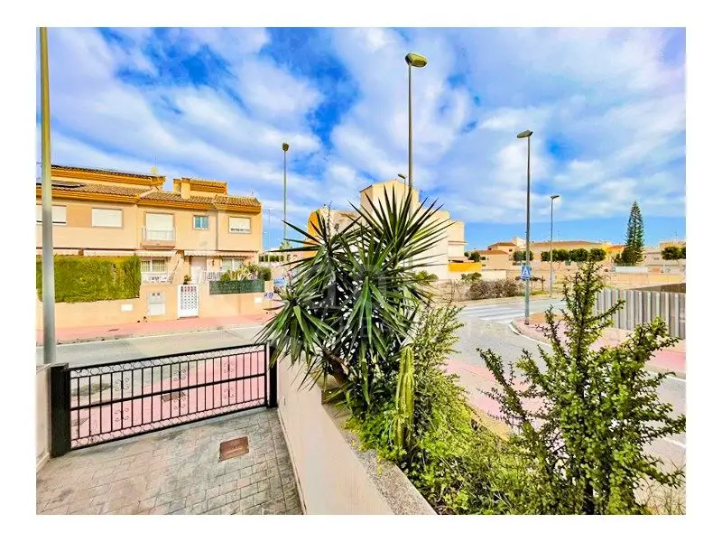 Venta Adosado 4 Dorm 3 Baños Rojales Terraza Solarium