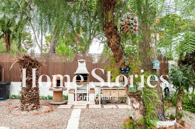 Chalet en Venta Betera Valencia Reformado 4 Dormitorios Piscina Jardin