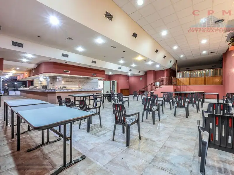 Nave Comercial 540m2 Vallecas Cerca Renfe El Pozo