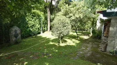 Casa en Venta Barrio Benta 480m2 Jardin Garaje Chimenea