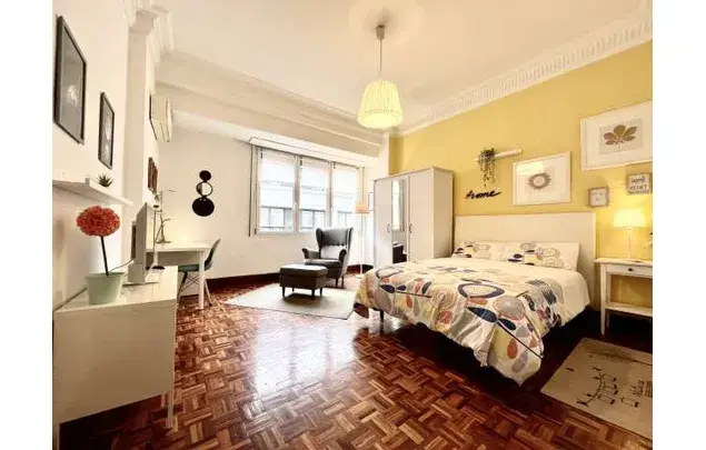Alquiler habitaciones Bilbao Campo Volantín Apartamento 5 dormitorios