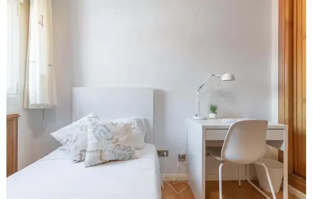 Habitaci	ón Amueblada en Madrid - Con Aire Acondicionado