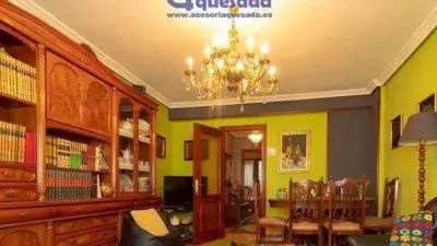 Piso en venta en Pola de Lena 3 habitaciones 2 baños terraza trastero