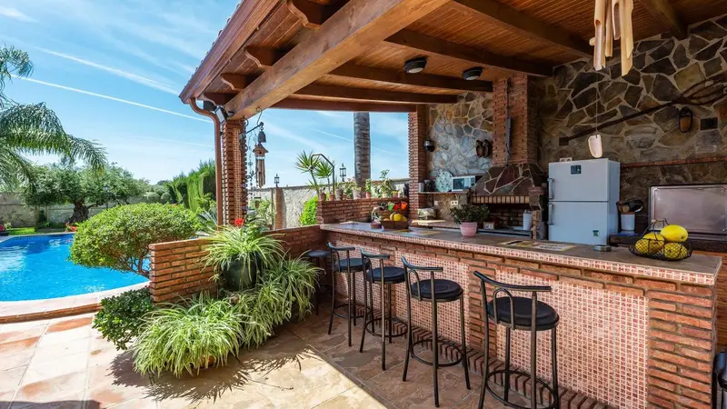Casa 6 Dormitorios Piscina Jardin Malaga España